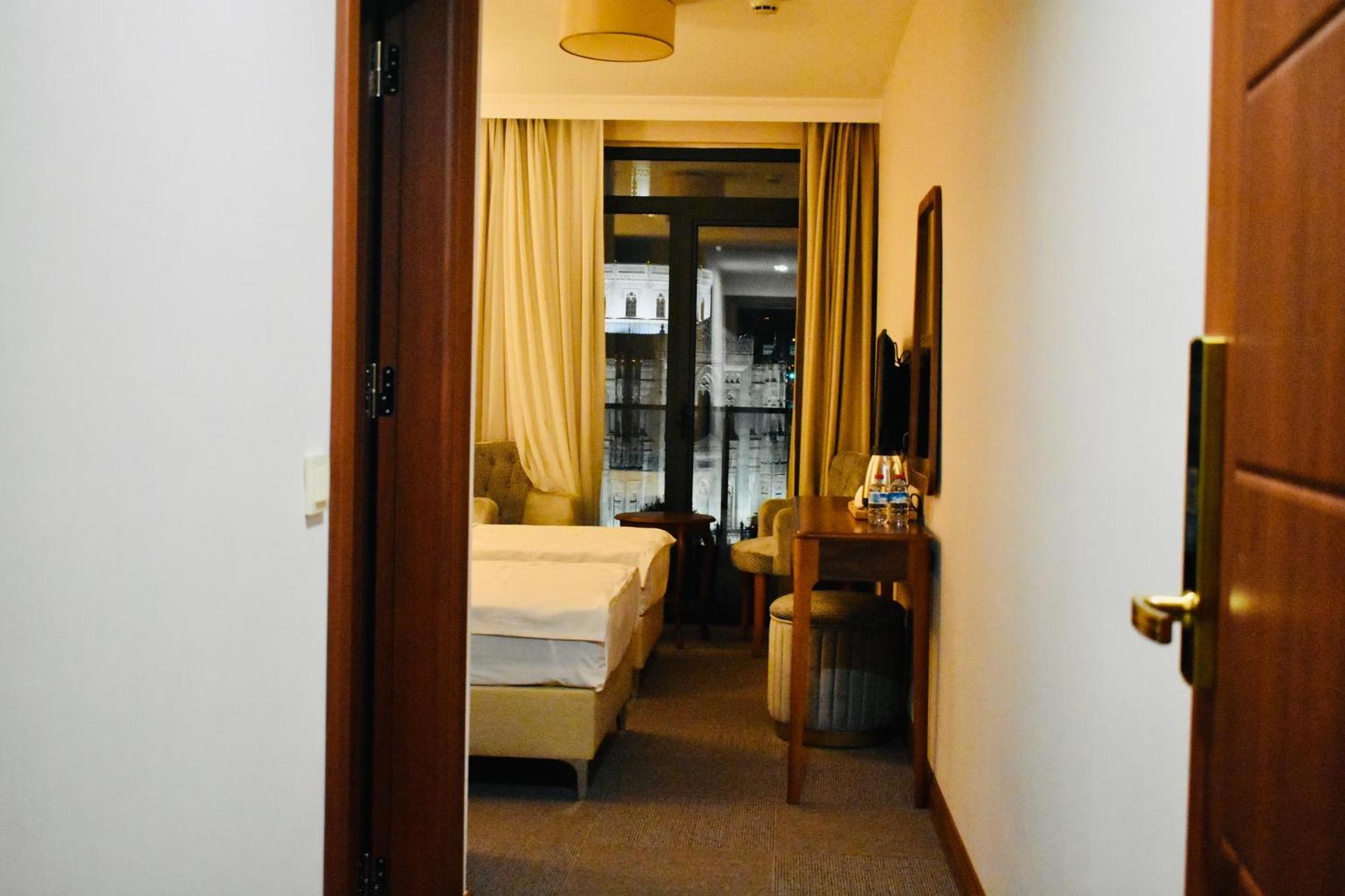 Istanbul Midpoint Hotel Luaran gambar